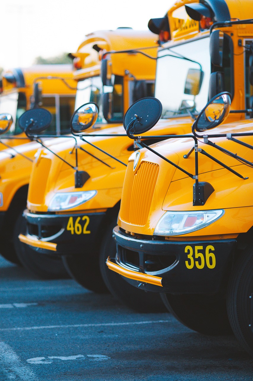 bus-8142339_1280
