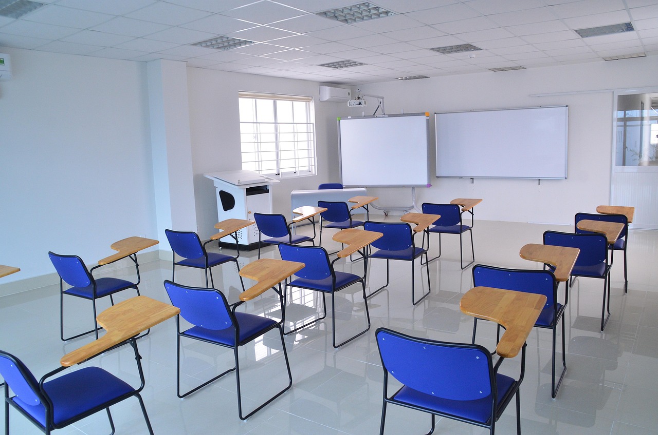 school-2648668_1280 school-2648668_1280